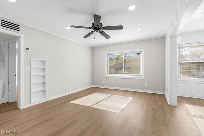 Building Photo - 5731 Lauder St