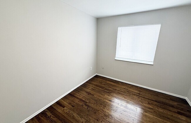 Interior Photo - Beecher Street