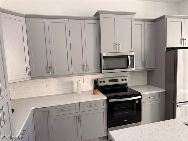 Building Photo - 941 Columbus Blvd