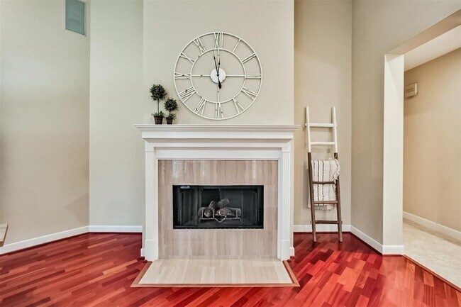 Building Photo - 16 Kelliwood Ct Cir
