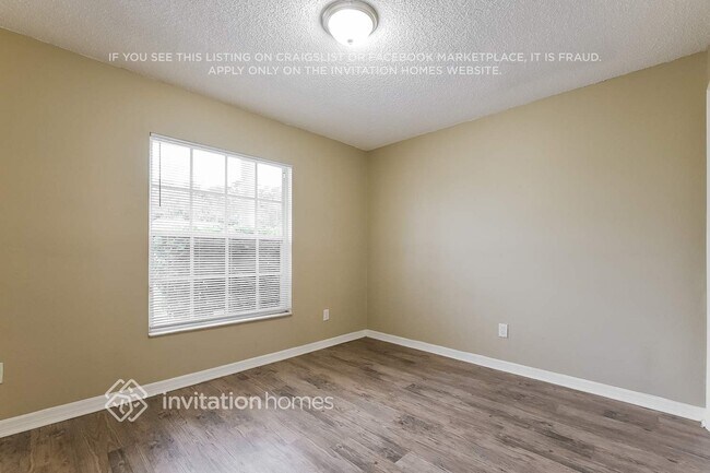 Building Photo - 2903 Roxbury Ct