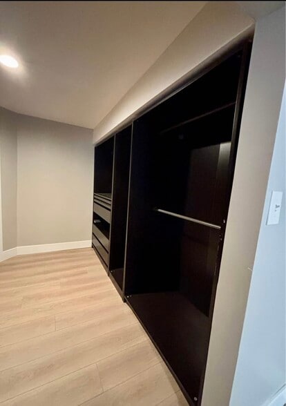Building Photo - 552 E 250 N