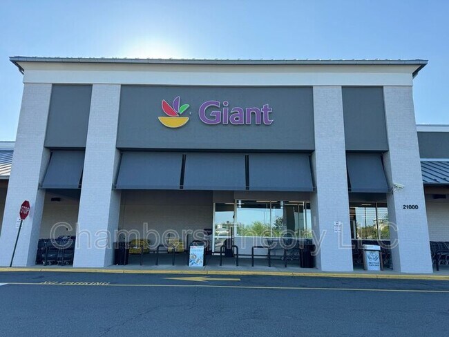 Building Photo - 46342 Summerhill Pl