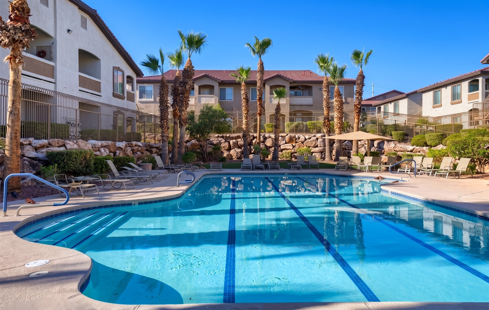 Building Photo - 2305 W Horizon Ridge Pky
