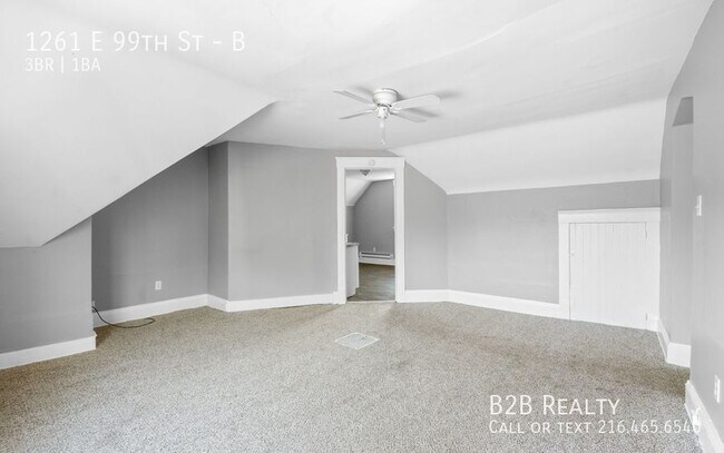 Building Photo - 1261 E 99th St