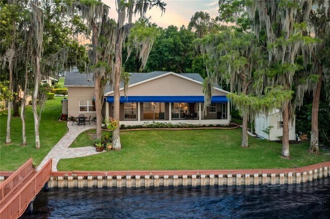 Building Photo - 17527 Canal Shores Dr