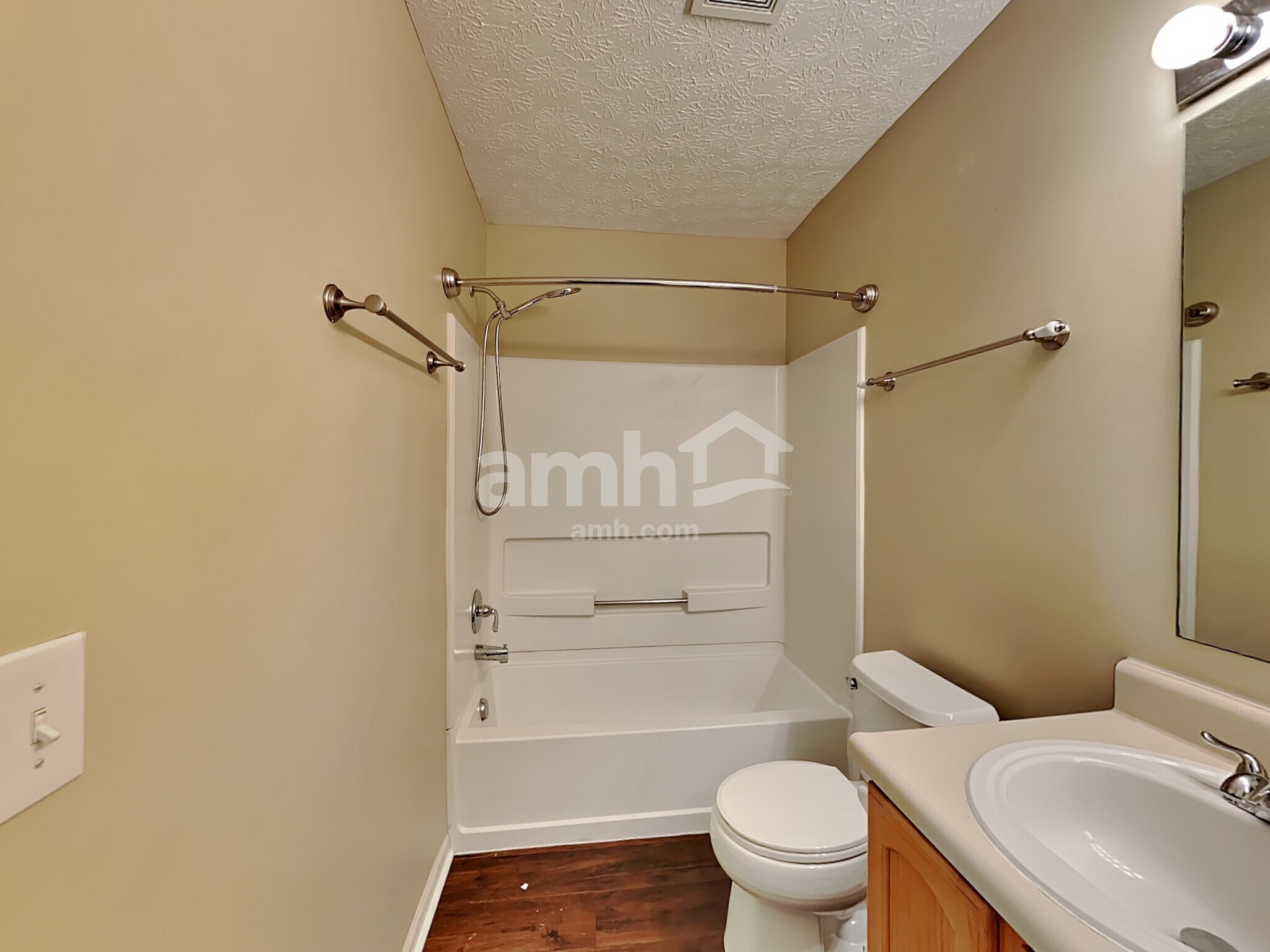 Building Photo - 9255 Ruston Ln