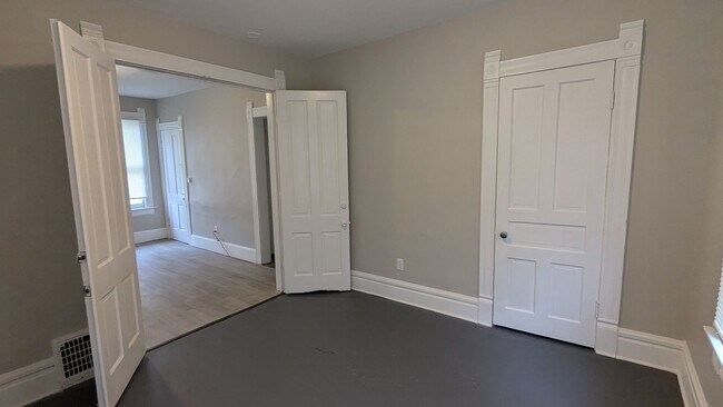 Building Photo - Atlas Investment Group, LLC (569 Allyn St ...