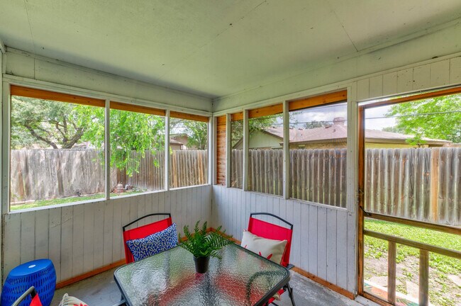 Building Photo - 11906 Blueridge Mountains Dr