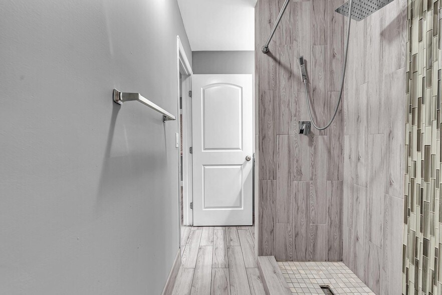 Building Photo - 1263 SW 46th Ave