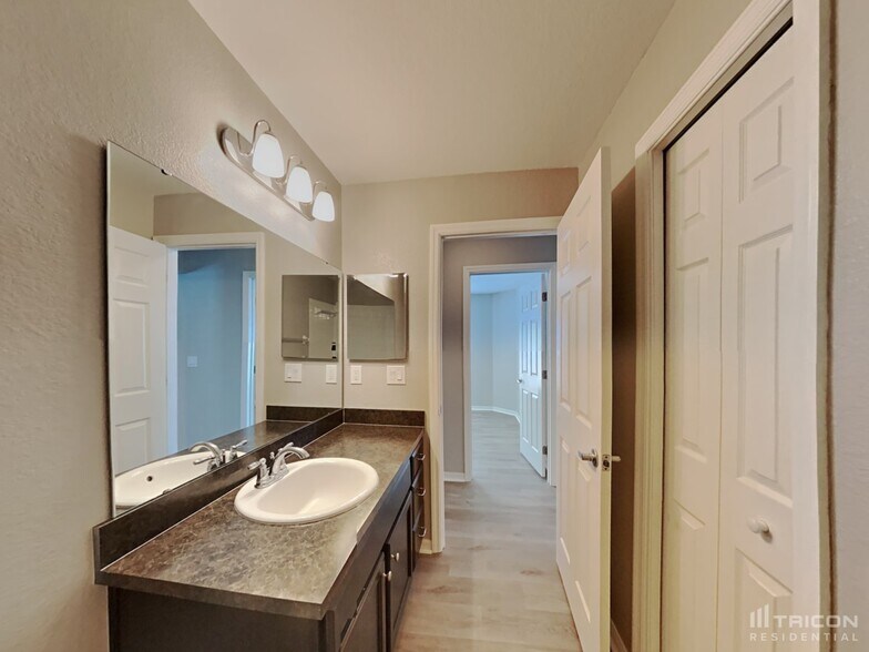 Building Photo - 3311 Mahogany Pointe Loop