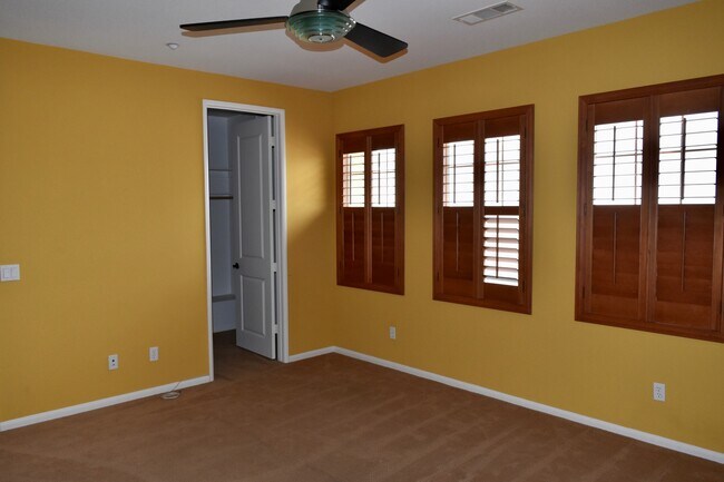 Building Photo - $3,800- 3 Bed 2 Bath Condo at Clover Commu...