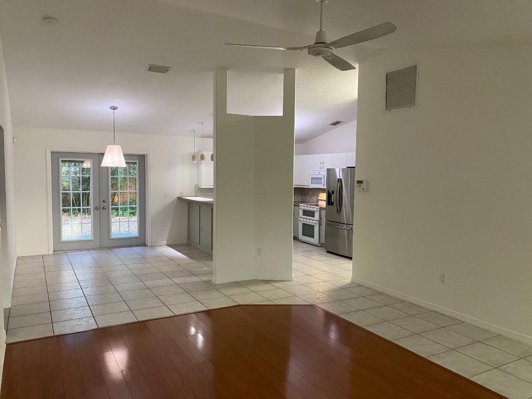 Building Photo - 4217 Malden Dr