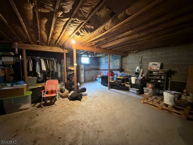Building Photo - 422 Ringwood Ave