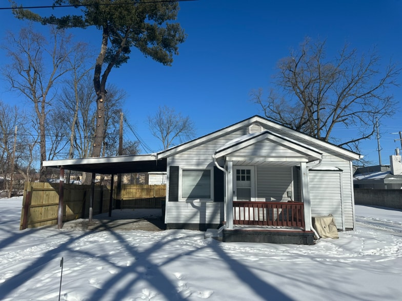 Building Photo - 28532 Grayling Ave