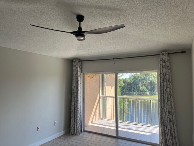 Building Photo - GORGEOUS 1 BEDROOM WITH WATER VIEWS IN POR...