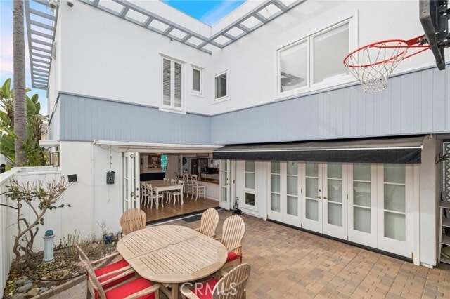 Building Photo - 200 Grand Canal