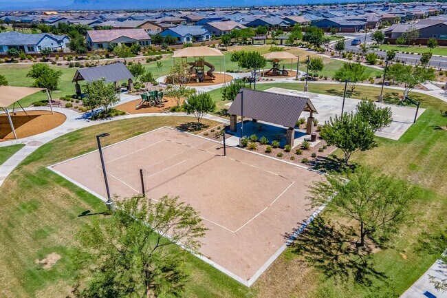 Building Photo - Gated Community Amazing ameneties