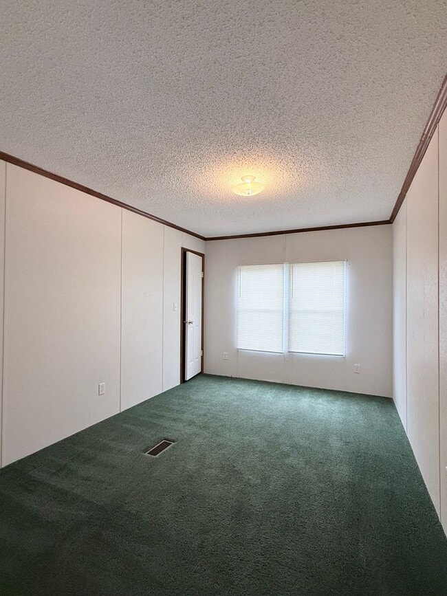 Building Photo - Beauregard Rental On Large 1/2 Acre Lot!