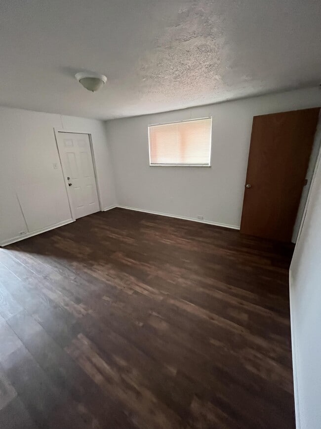 Building Photo - 1513 Ridge Ave