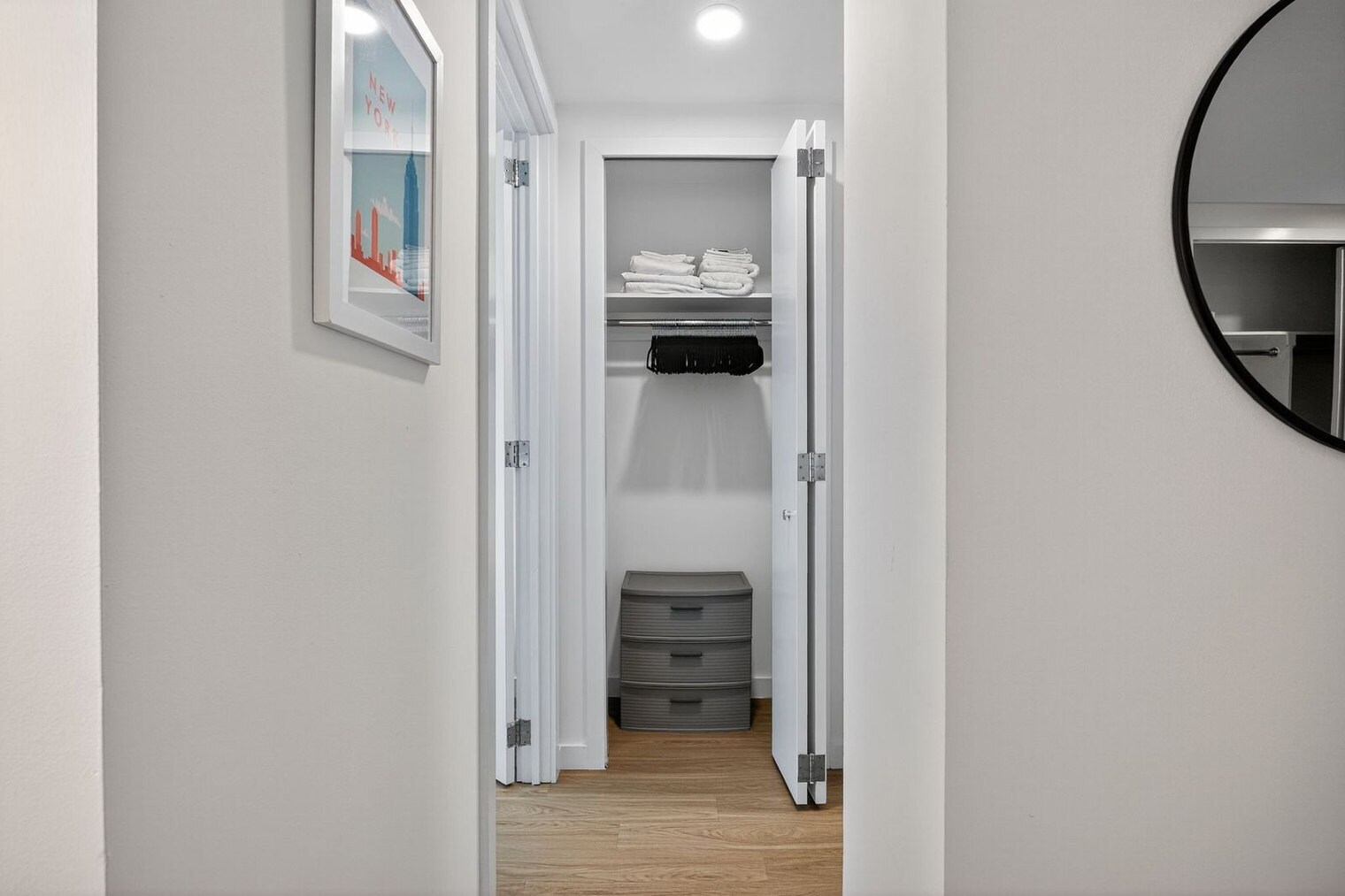 Building Photo - 68 W 37th St