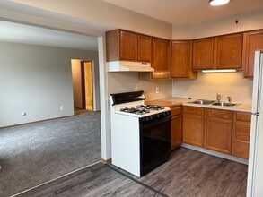 Building Photo - Indian Village Apartments 2 Bedroom/1.5 Ba...