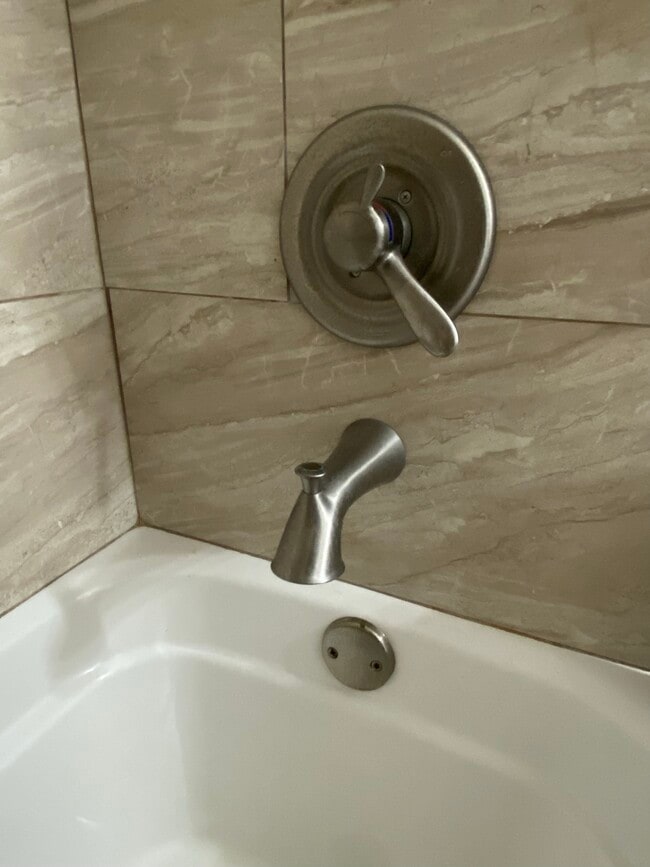 quality finishes - 36 Stowe Rd