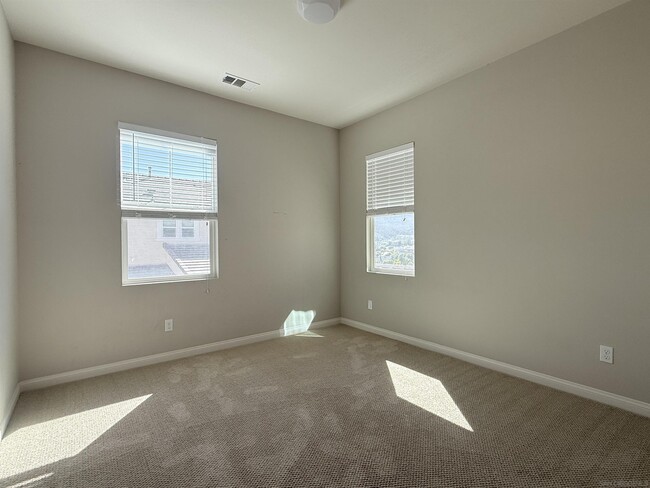 Building Photo - 2757 Overlook Point Dr