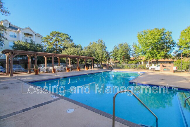 Building Photo - 2244 Ashley Crossing Dr