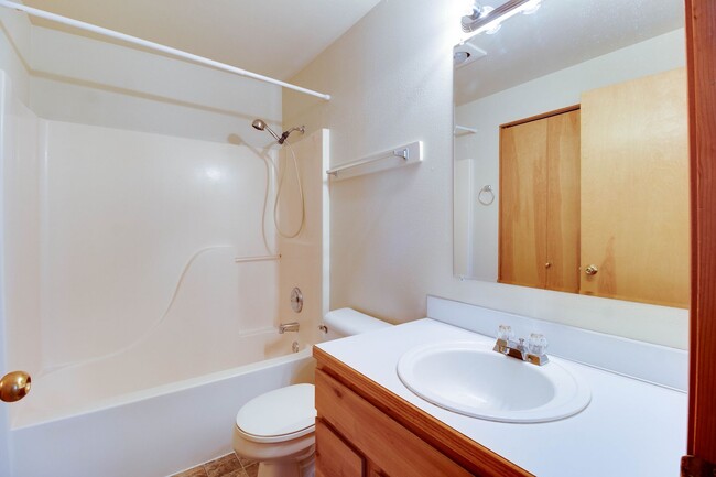 Building Photo - 2144-2146 SW Reindeer