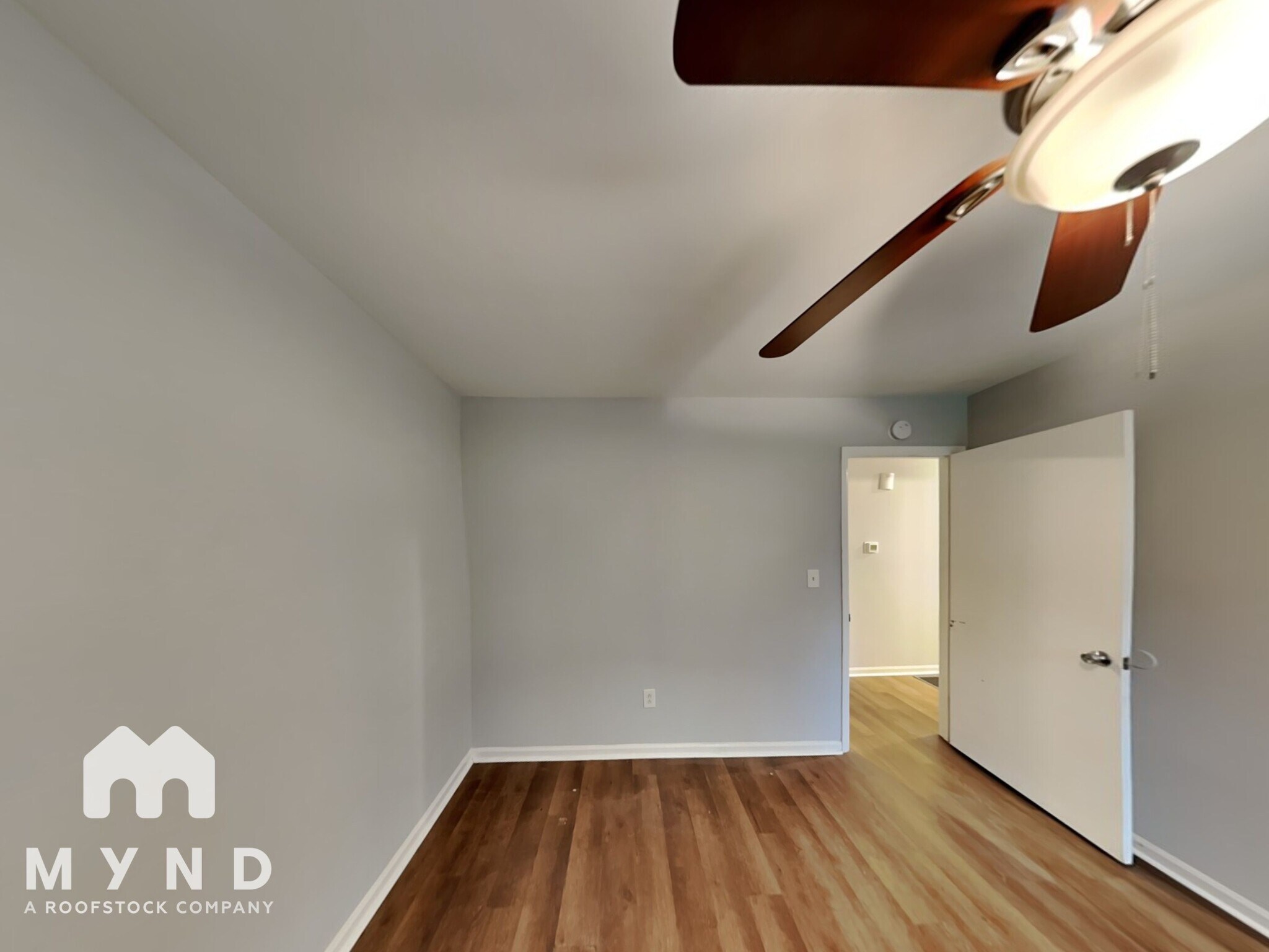 Building Photo - 5927 Creekwood Rd