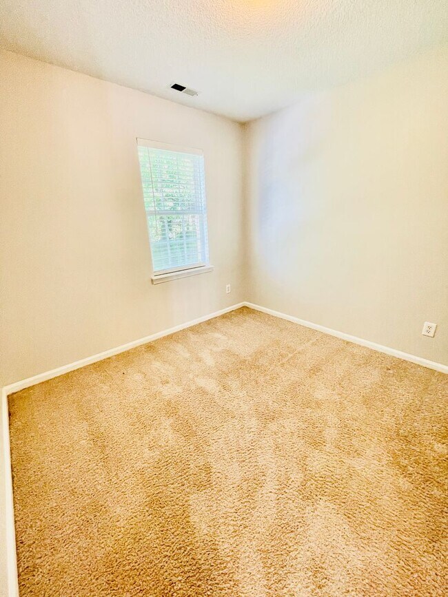 Building Photo - Coming Soon! Lovely 3 Bedroom Spacious 2 S...