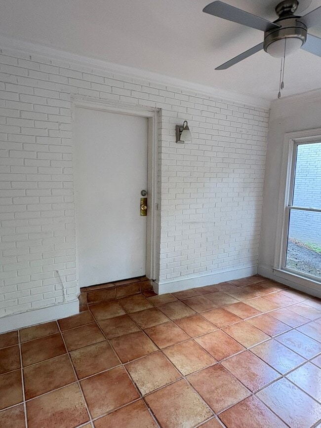 Interior Photo - 219-Hillcrest