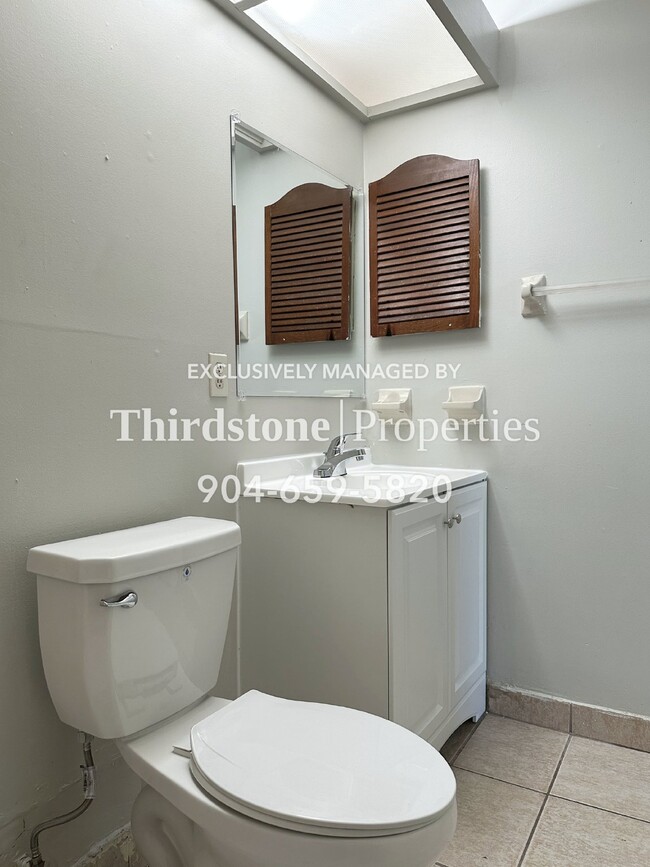 Building Photo - 7611 Indian Lakes Dr