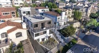 Building Photo - 716 N Juanita Ave