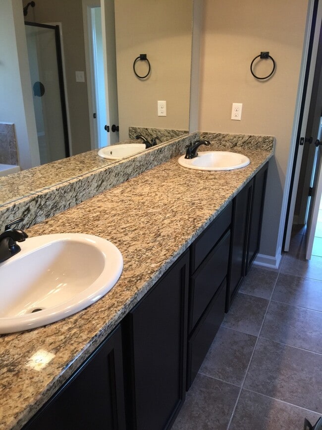 Building Photo - New Lake Front Home in Magnolia Lakes off ...