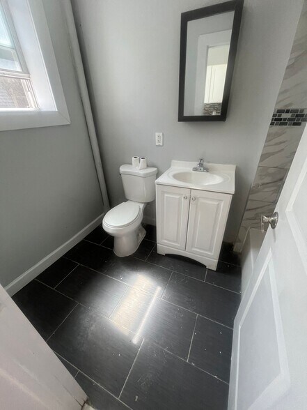 63 N Walnut 6 - 57 N Walnut St