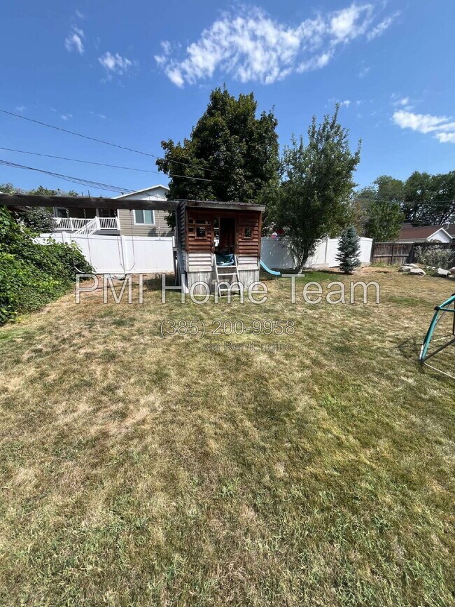 Building Photo - 266 E 100 N
