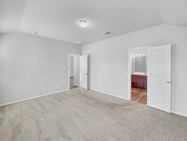 Building Photo - 9714 Marbach Hl