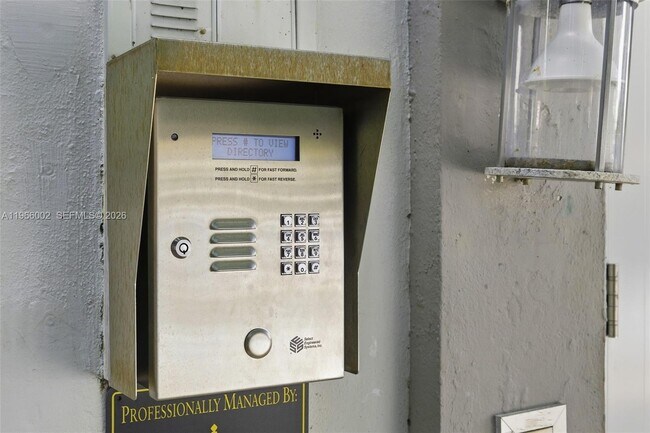 Building Photo - 1550 Drexel Ave