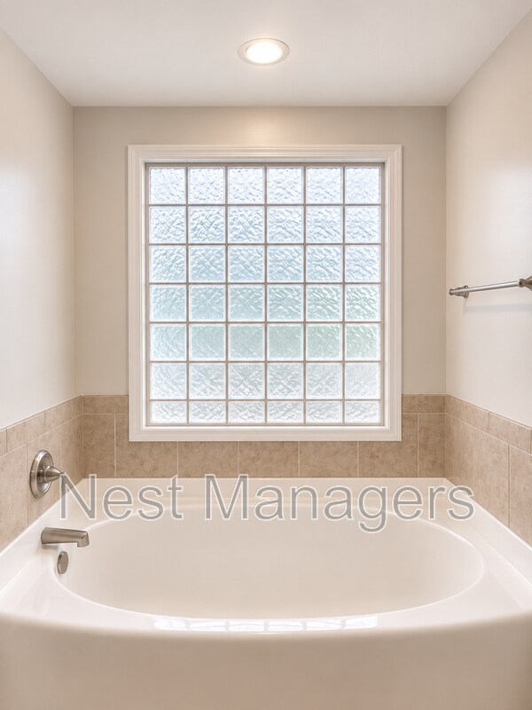 Building Photo - 2502 Clear Pines Ct