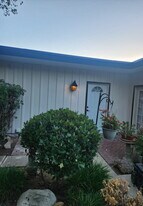 Building Photo - 7608 Buena Vista Dr