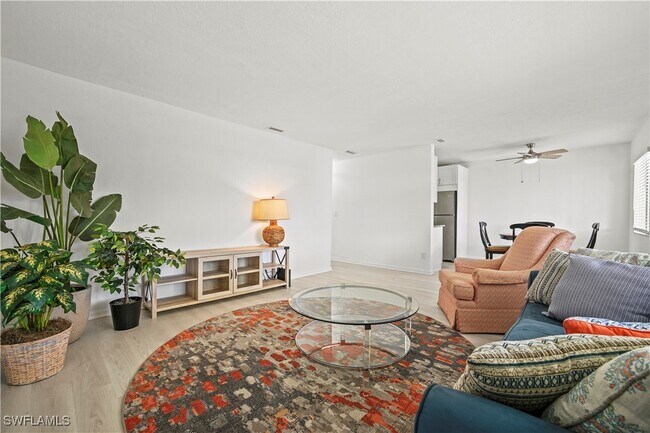 Building Photo - 4607 Bayshore Dr