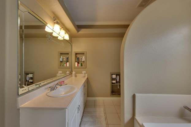 Building Photo - 9945 Rail Cir