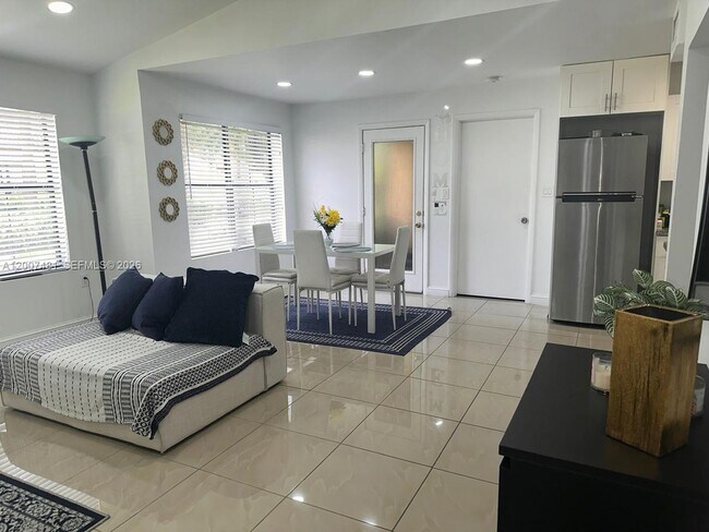 Building Photo - 15560 SW 104th Terrace