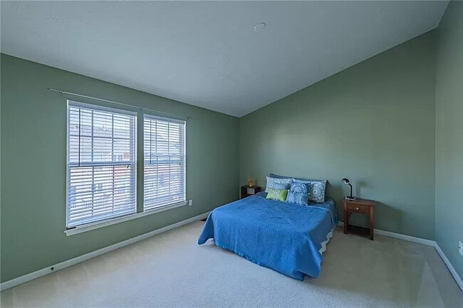 Building Photo - 4019 Village Run Rd