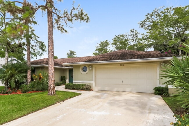 Building Photo - 735 Daffodil Dr