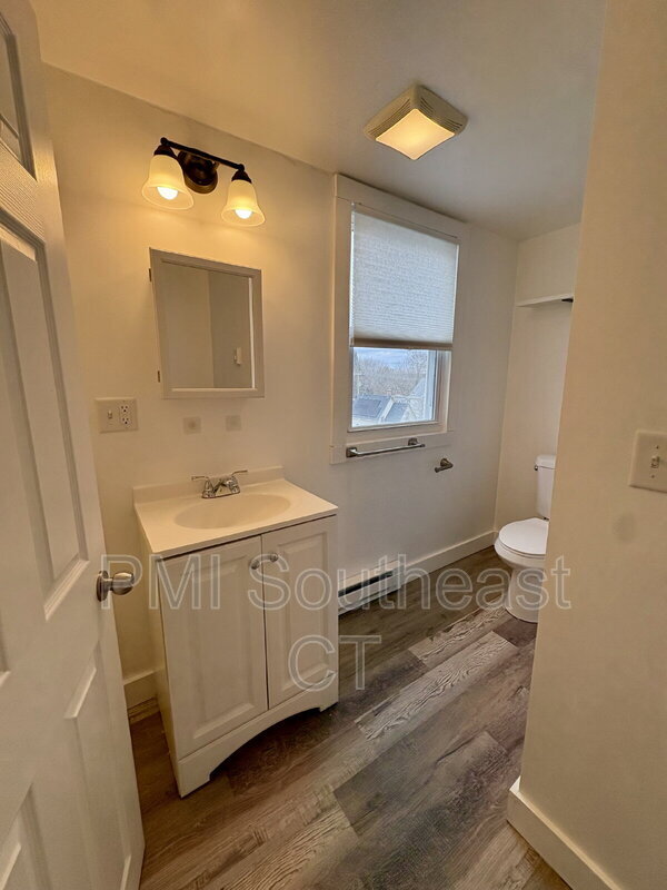 Building Photo - 200 Montauk Ave