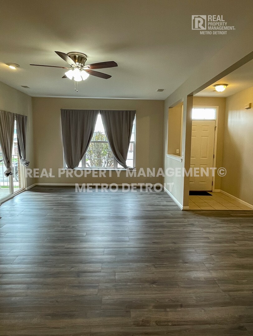 Building Photo - 1852 Flagstone Cir