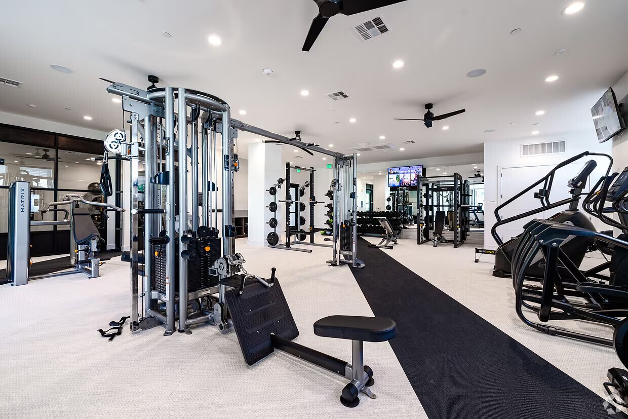 Building Photo - 1010 Springdale Rd